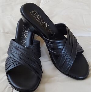 Italian Shoemakers Women's Navy Sandals